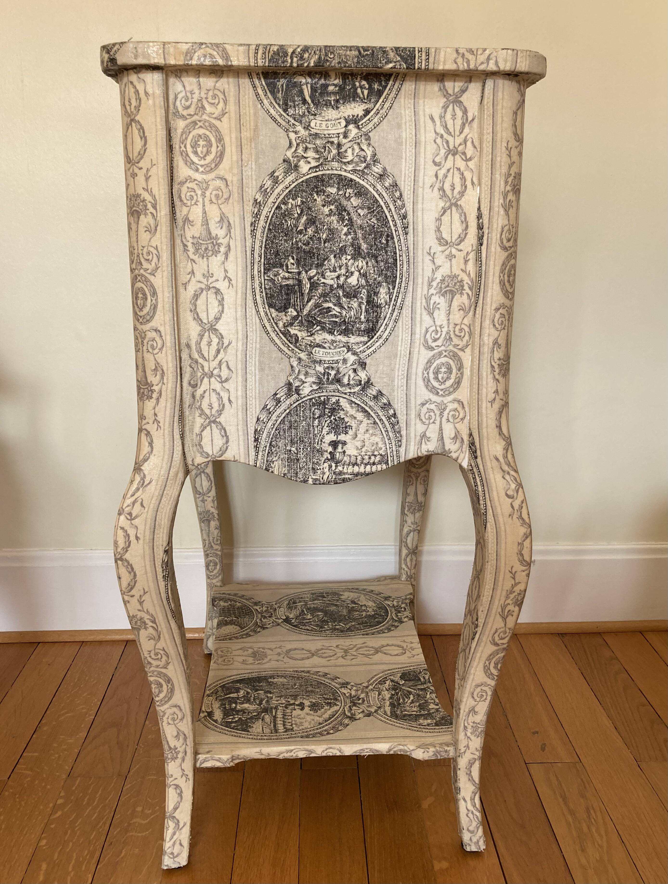 Meuble style Louis XV toile de Jouy