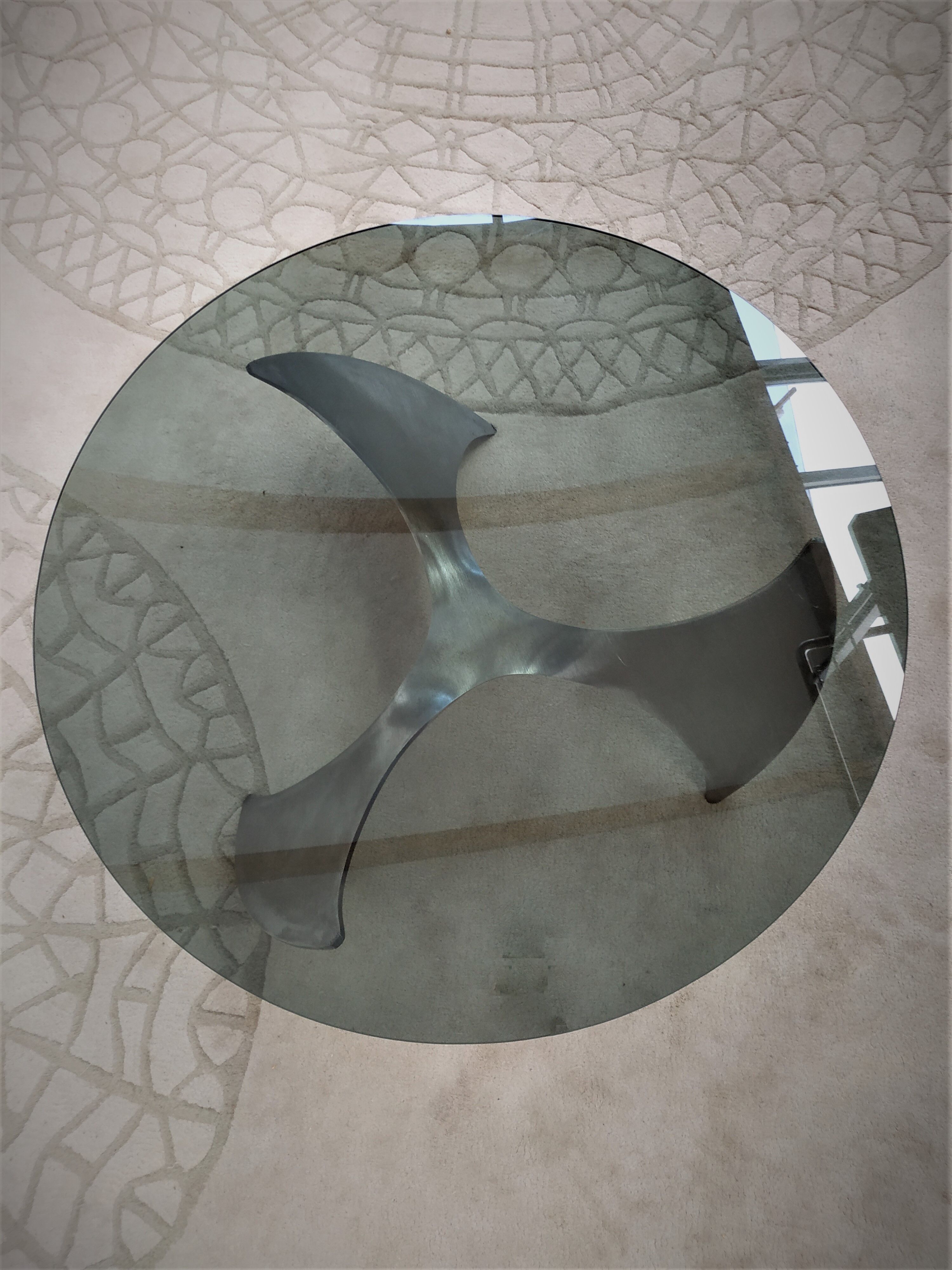 Round coffee table the Propeller (propeller) of Knut Hesterberg glass top and steel base