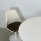 Table & avec chaises pivotantes d'Eero Saarinen pour Knoll International des années 1960