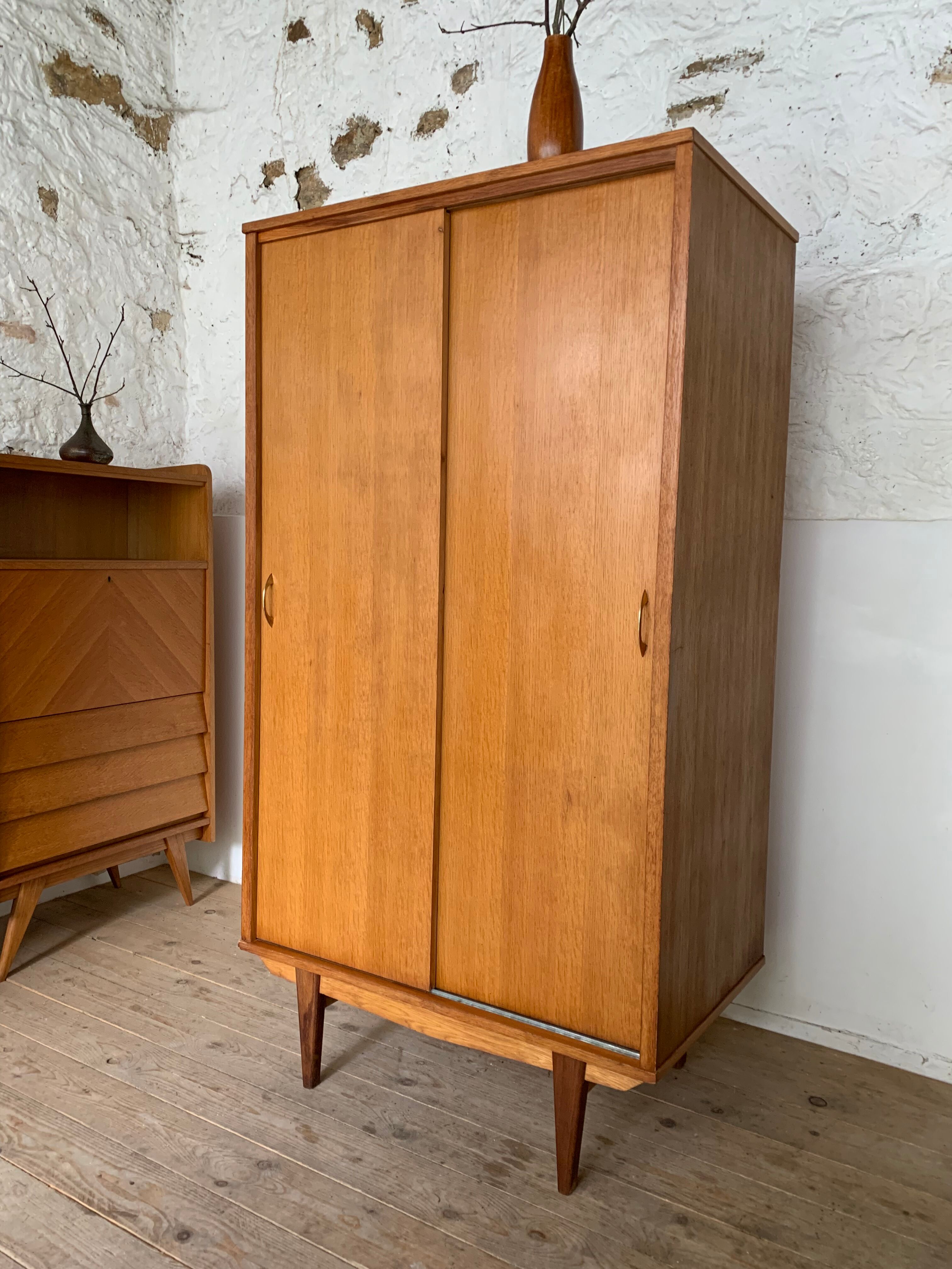 Armoire penderie vintage portes coulissantes Selency