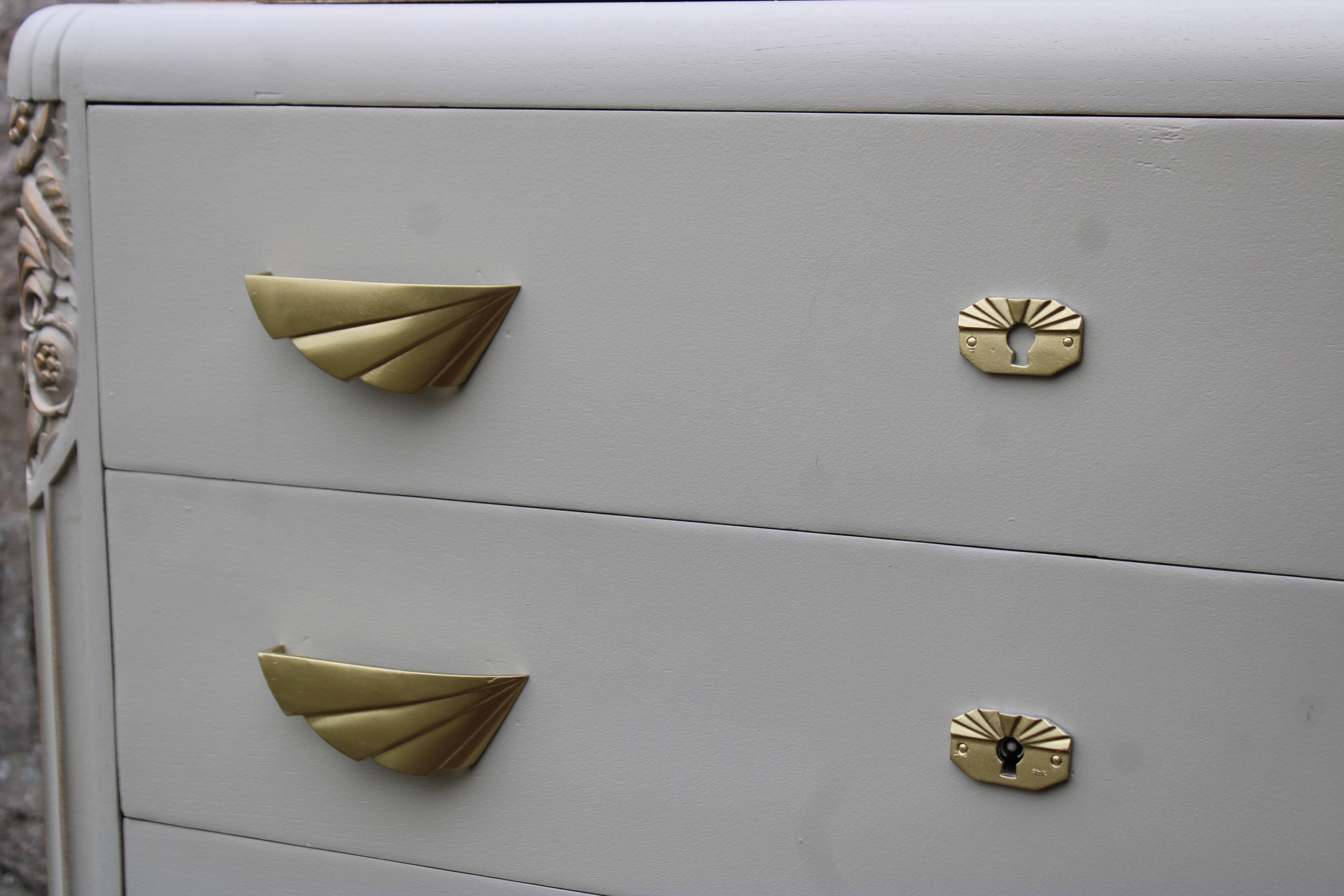 Antique art deco chest of drawers