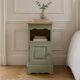 Chevet vintage en pin rénové – Vert Lézard Pure & Paint – Plateau bois natu