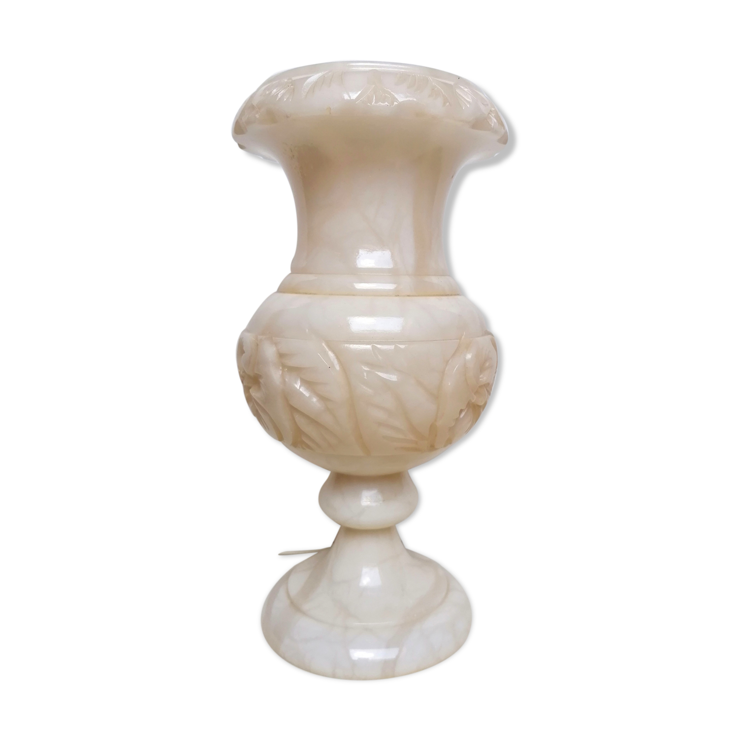 Medicis cut alabaster lamp