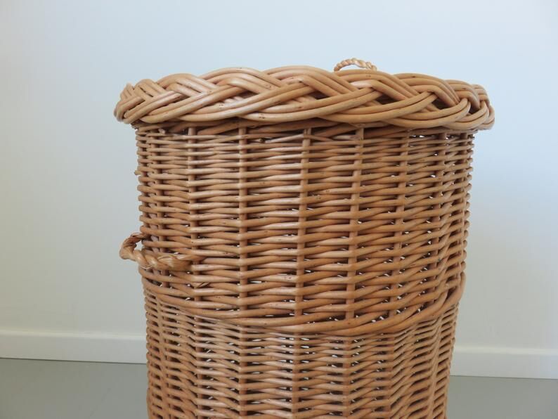 Rattan basket with handles and lid 60/70