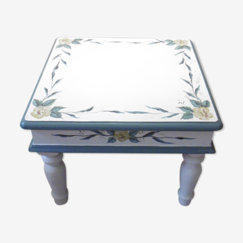 Table basse en bois peint style provençale