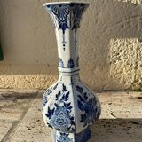 Vintage vase delfte