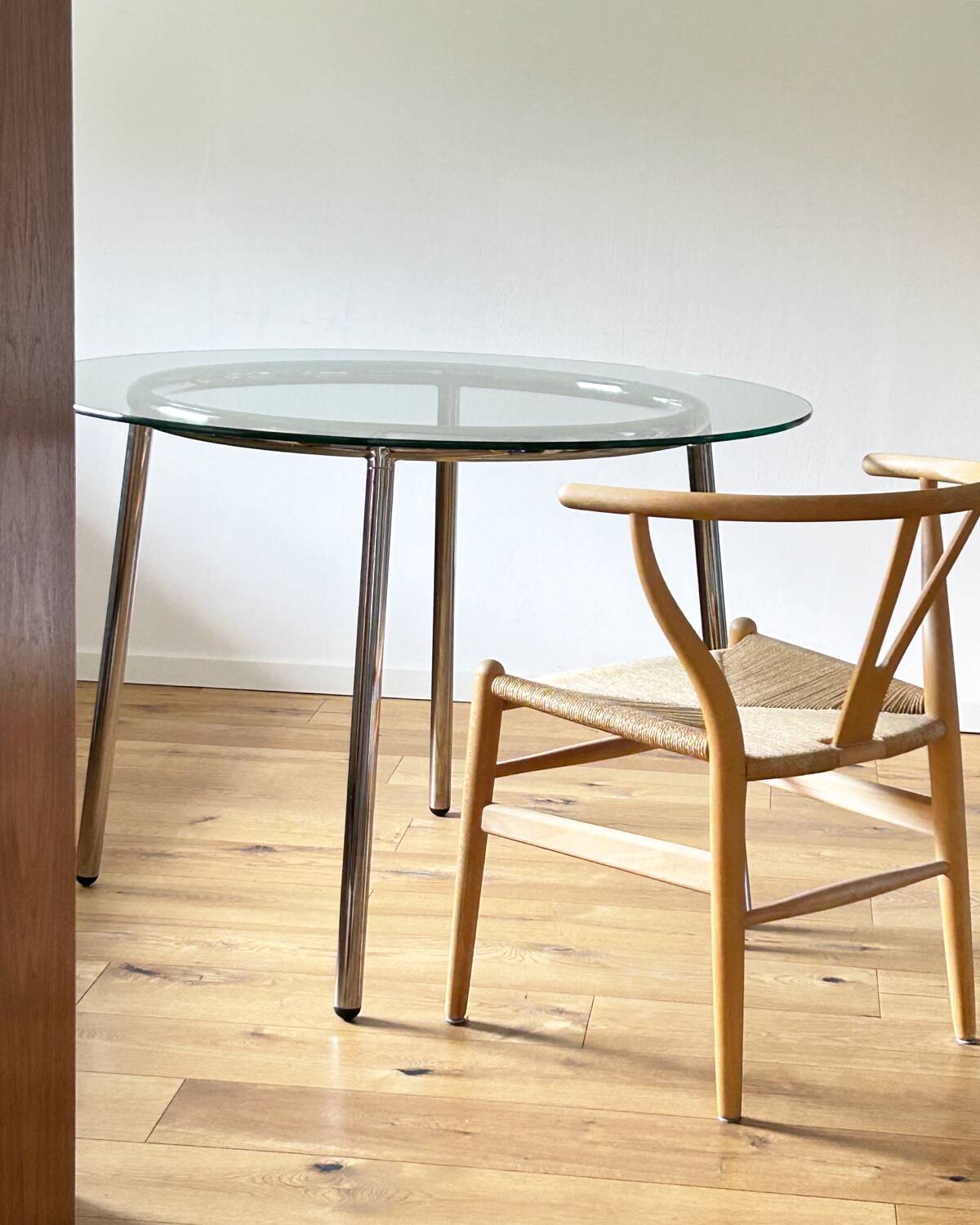 Table à manger vintage en verre chromé ikea