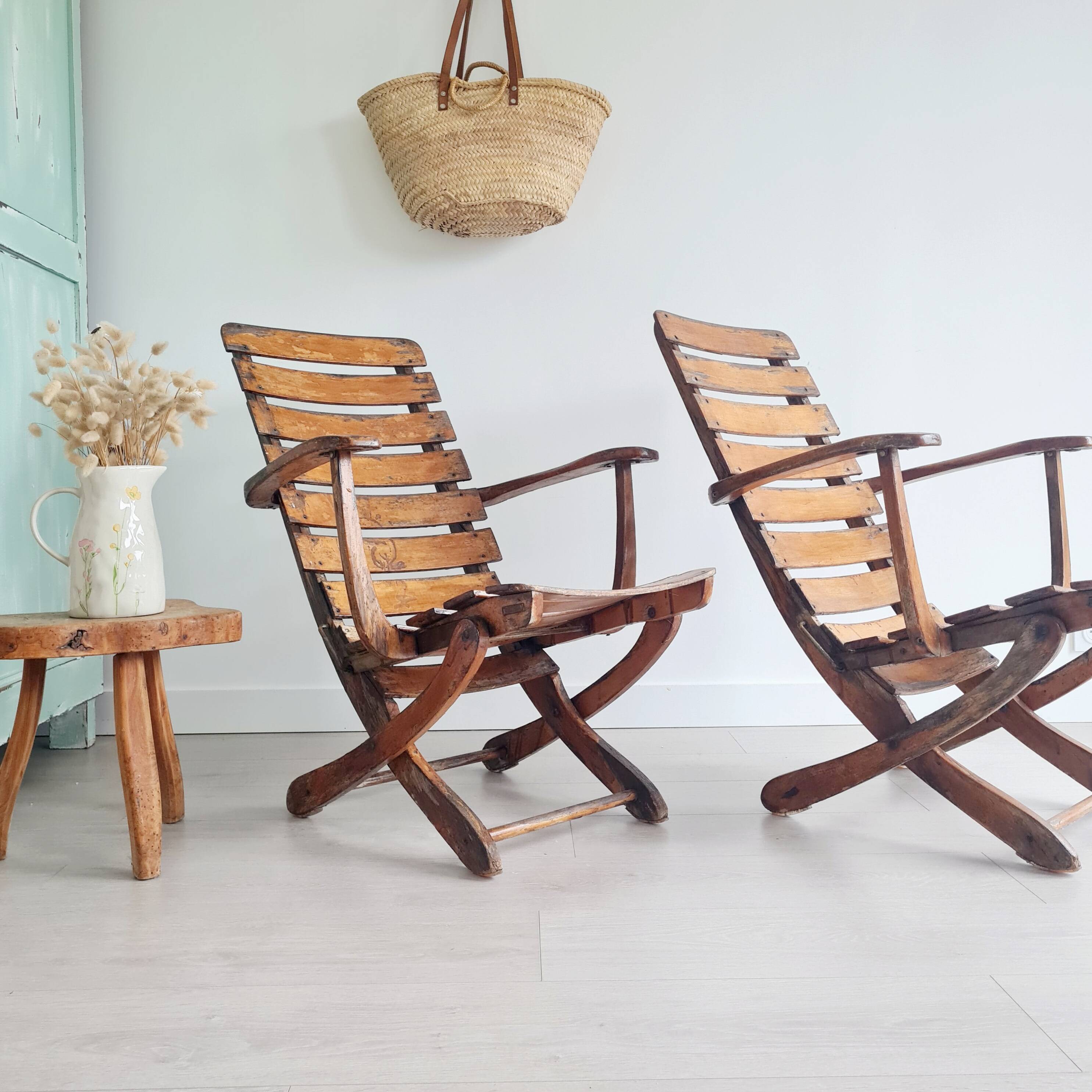 Pair of antique wooden deckchairs - Clairitex antique armchairs