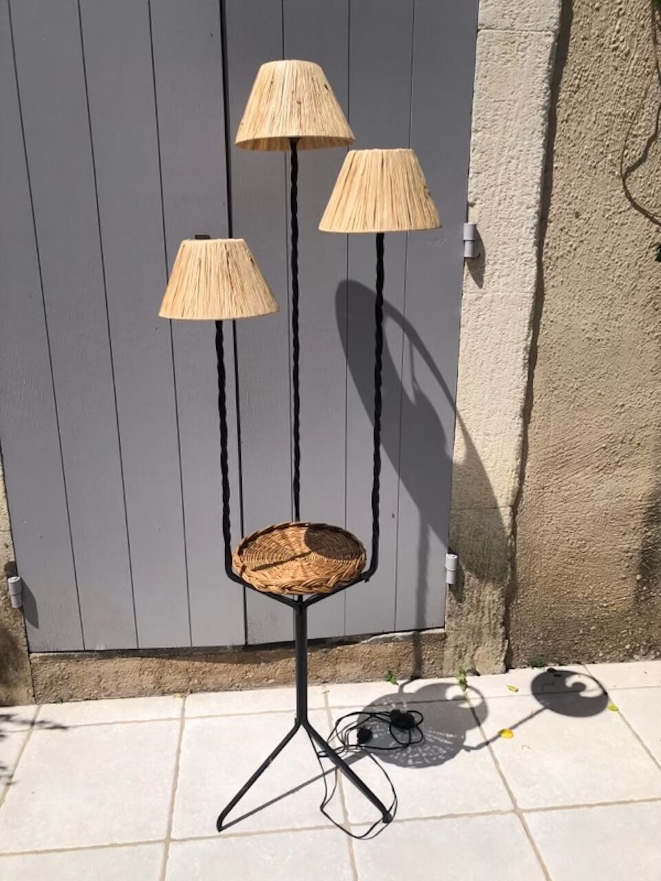 Living room lamp in metal and wicker, raffia lampshade 1950