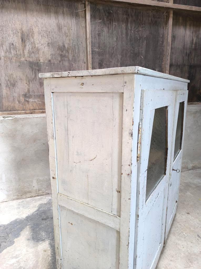 Workshop display cabinet