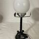 Lampe art nouveau art déco en fer forgé globe blanc