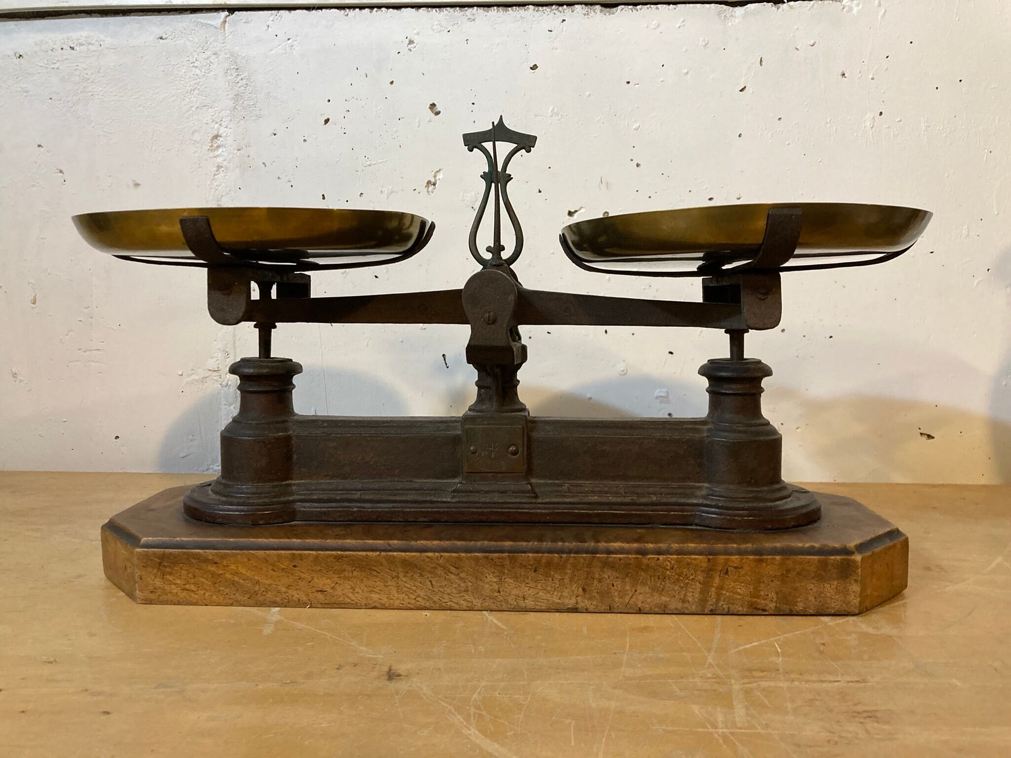 Old scale "Strasbourg"