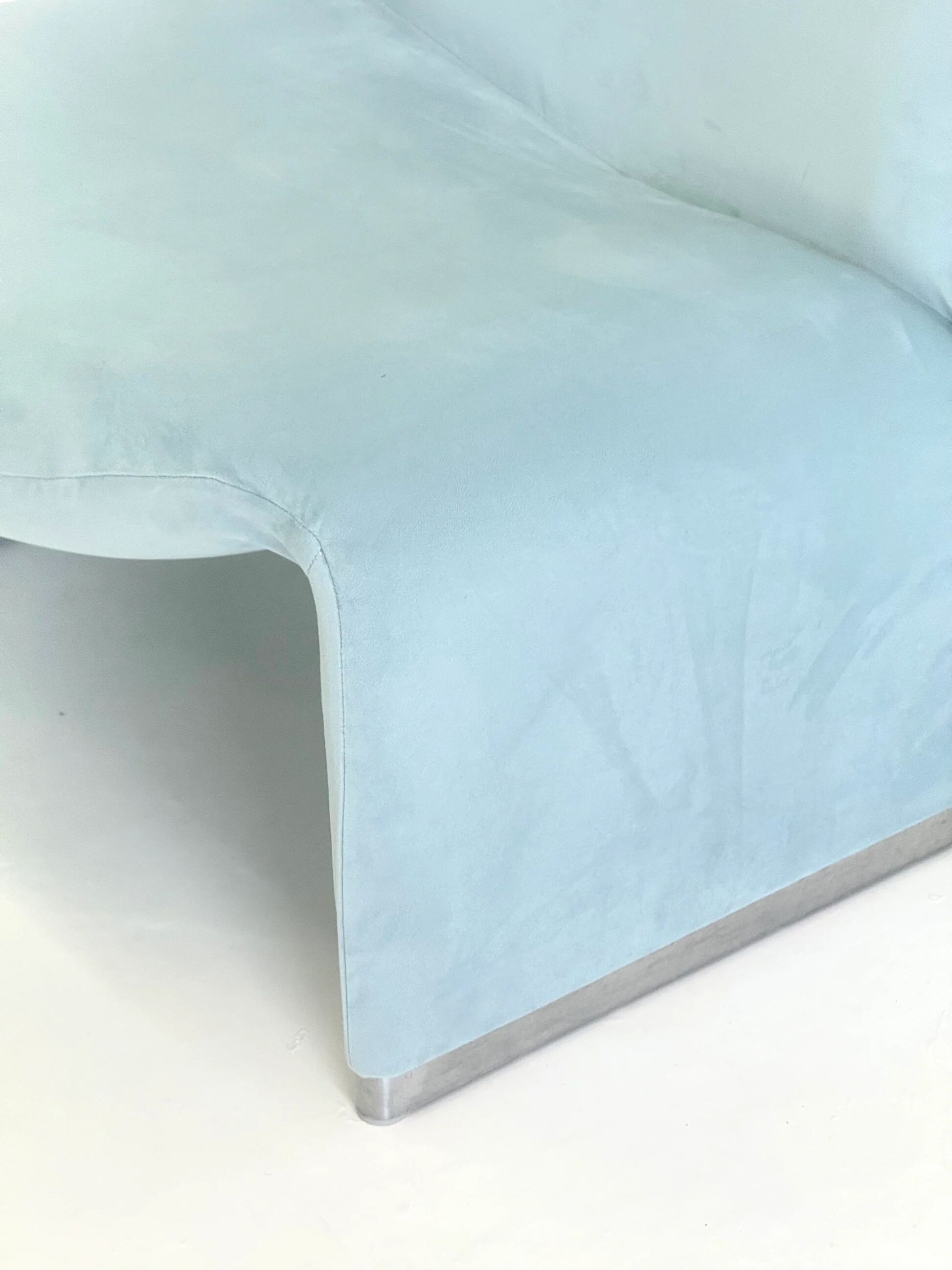 Anonima Castelli Alky armchair in baby blue velvet