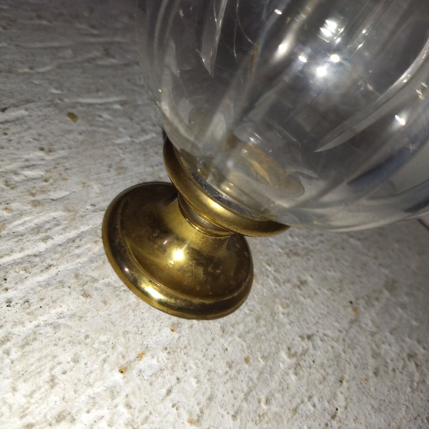 Cut glass stair ball