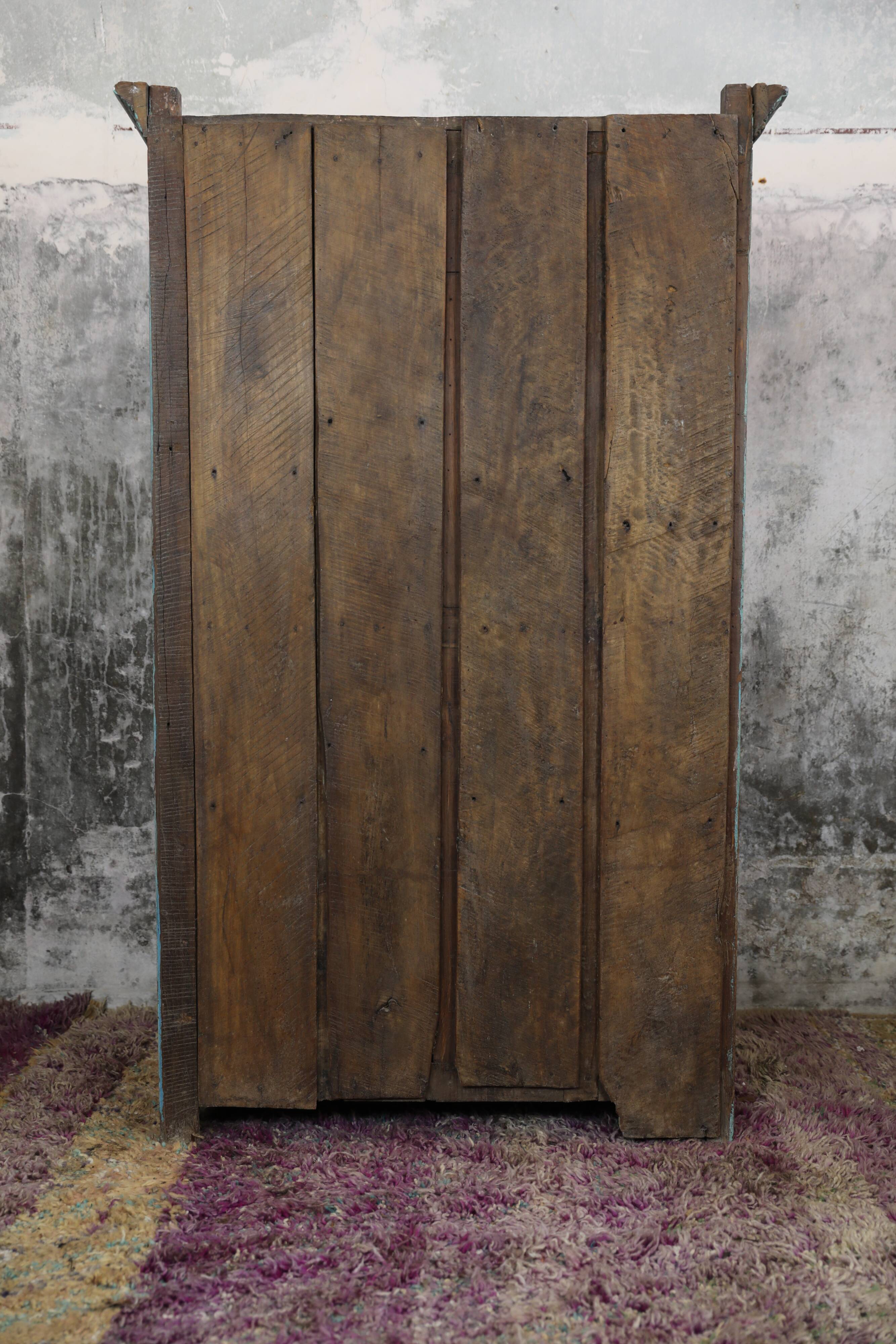 Cabinet 4 solid doors in blue patinated wood