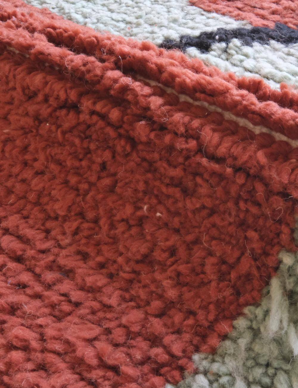 Modern Brick Red Rug - 296 x 212 cm