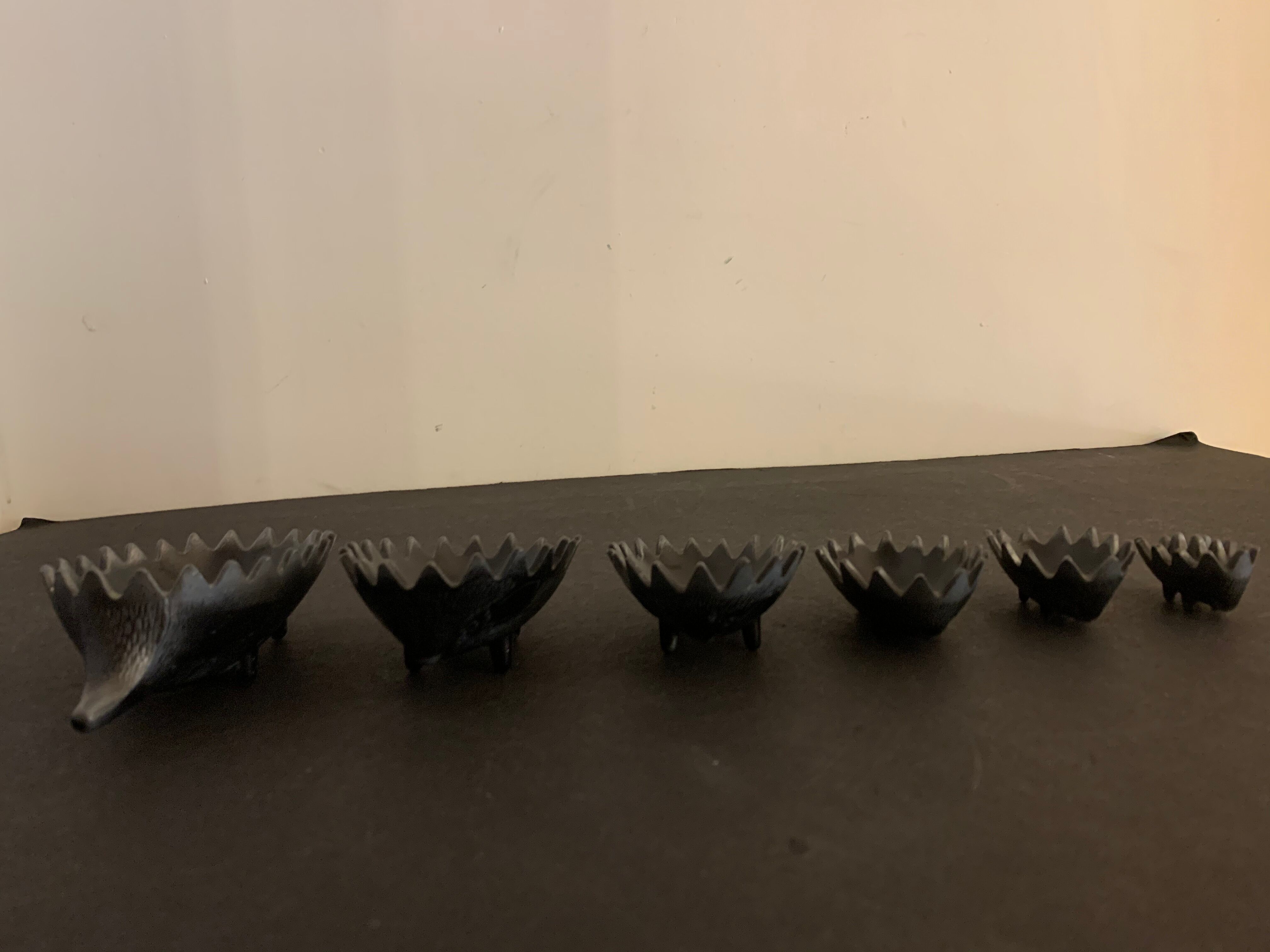 Ashtray 6 hedgehogs in bronze 1950