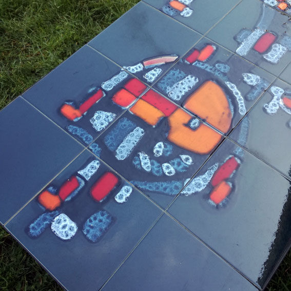 Table low 70s