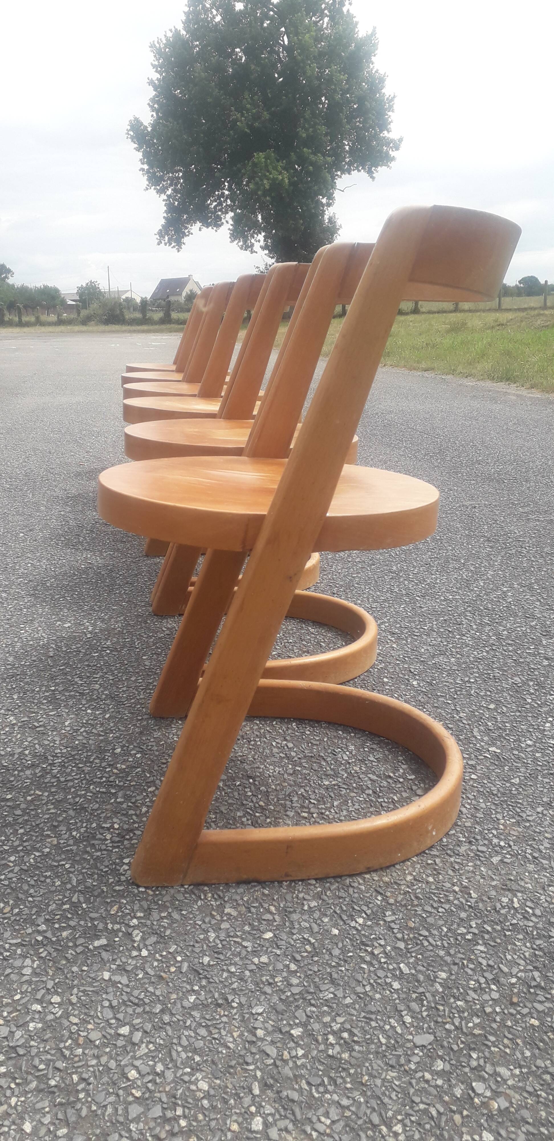 Suite de 6 chaises vintage Baumann modèle Halfa