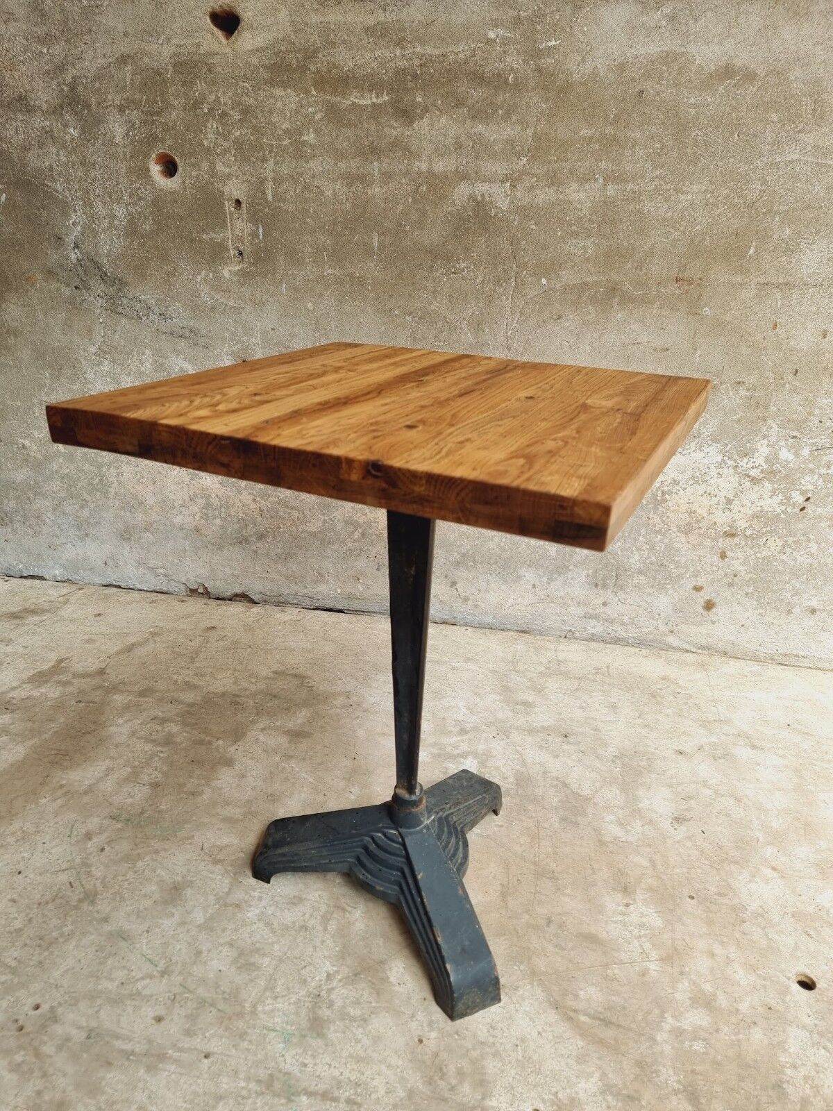 Old bistro table garden table cast iron with oak