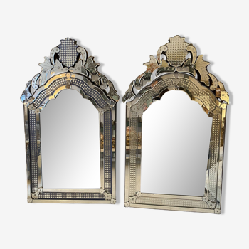 Paire de miroirs dans le style vénitien
