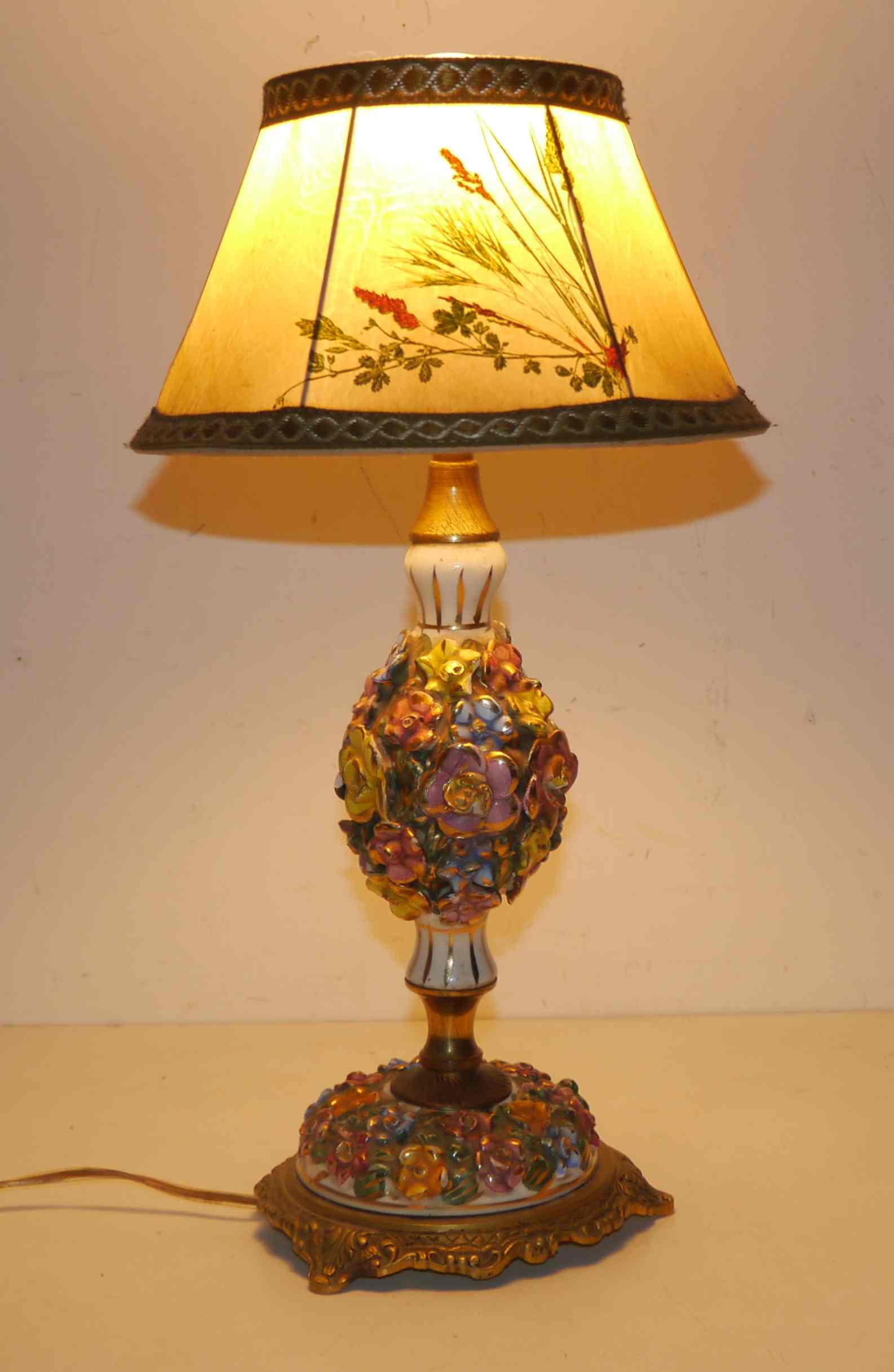 Lamp or night light bronze and ceramic glazed flowers