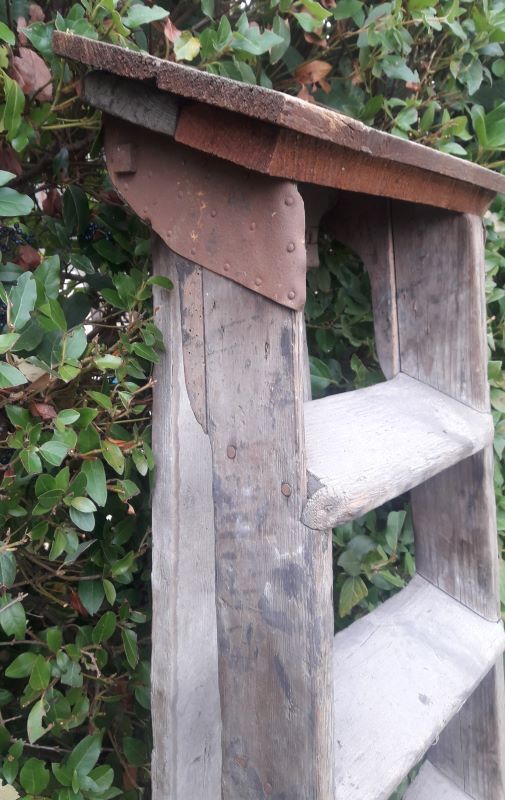 Artisan wooden ladder 6 steps