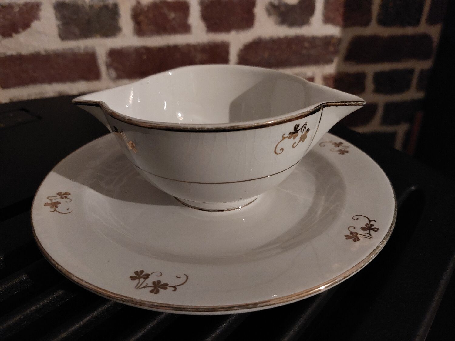 Saucière demi porcelaine Saint Amand