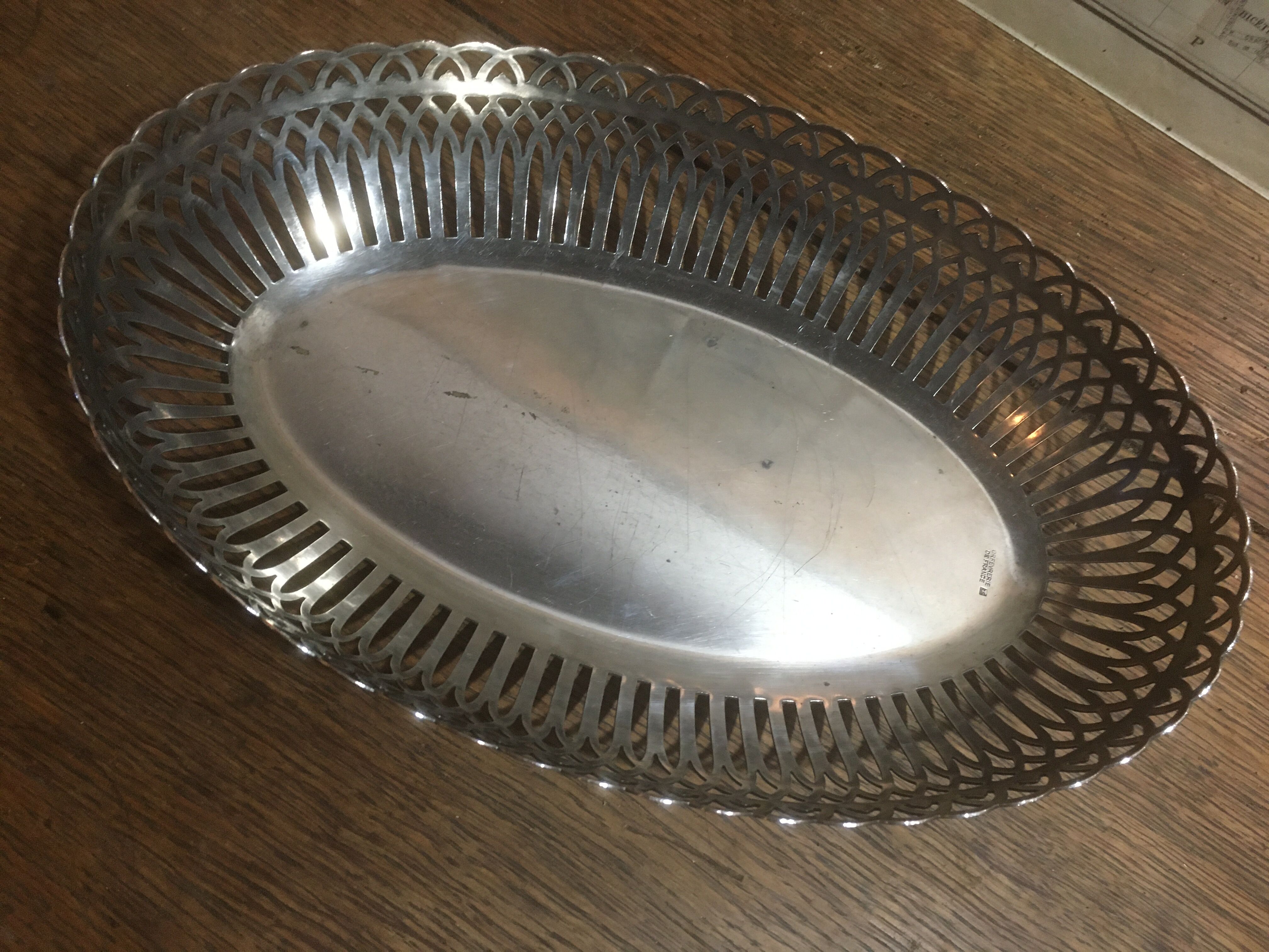 Openwork silver metal bread basket
