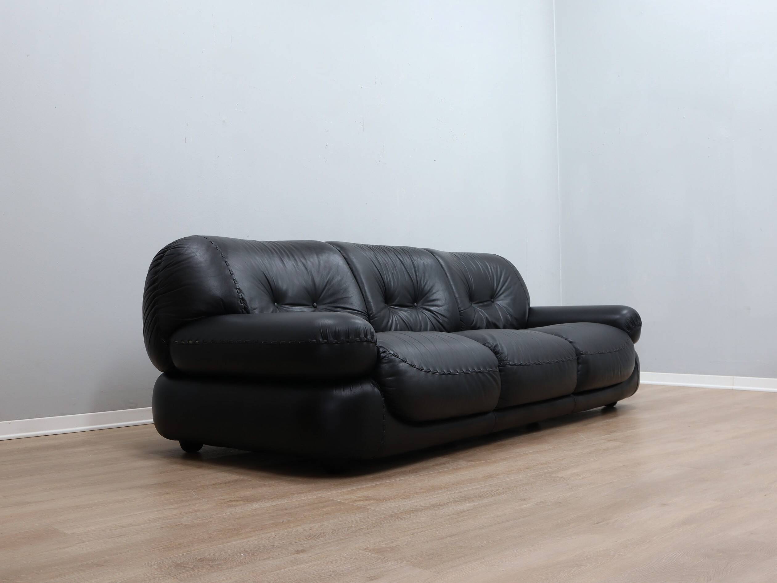 3-Seater black leather Sapporo sofa by Mobil Girgi 1970s