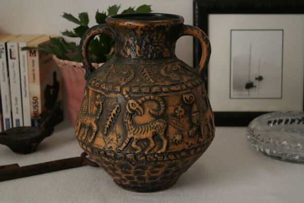 Vase cruche vintage jasba bas reliefs animaux fantastiques
