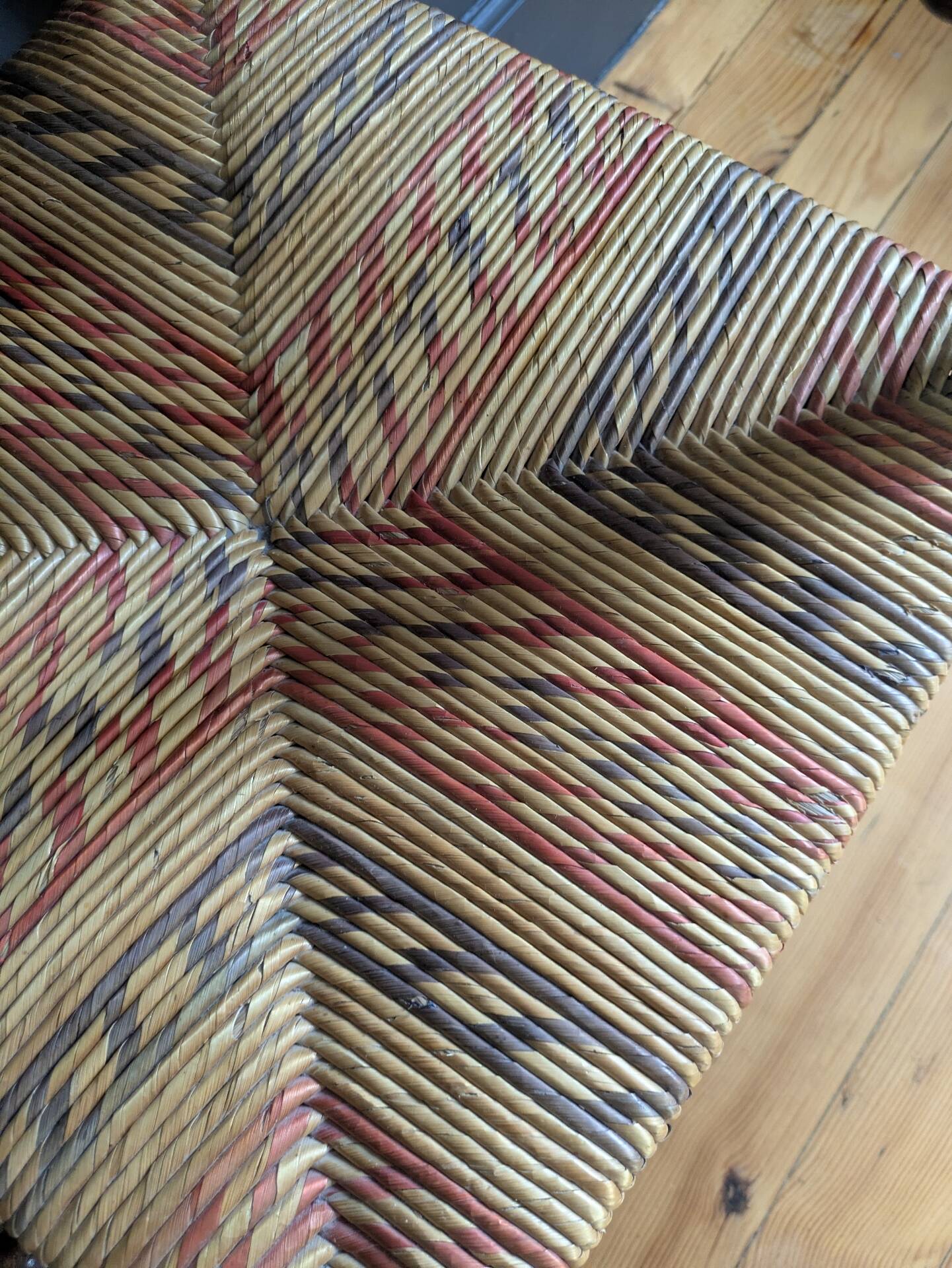 Paire de fauteuils anciens dits "Bobine"