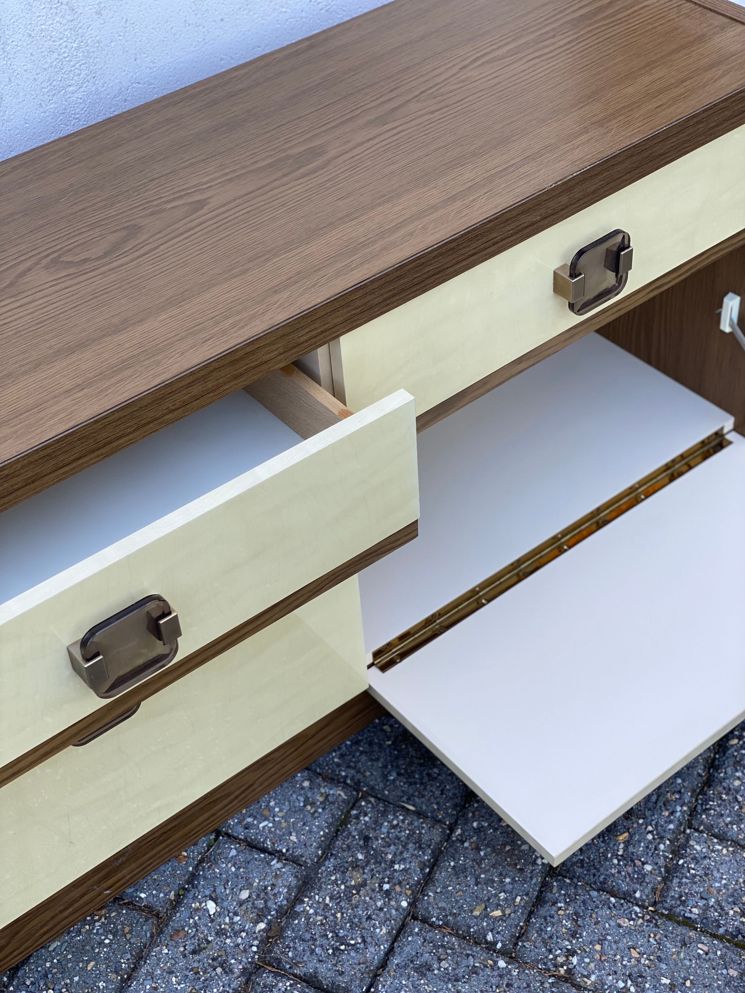 Vintage sideBoard or TV cabinet