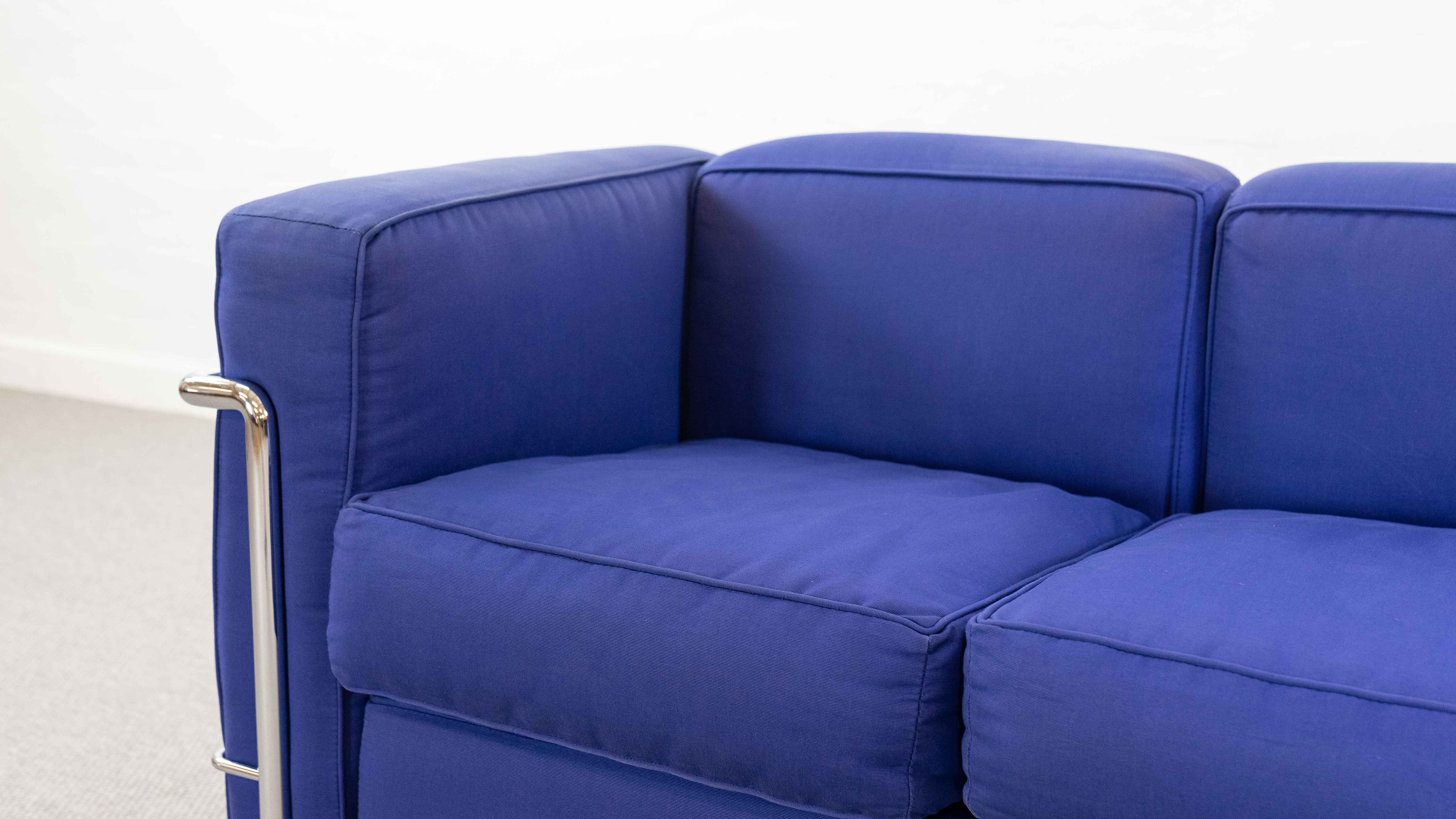 Cassina LC2 3seat Sofa by Charlotte Perriand, Le Corbusier and Pierre Jeanneret in blue fabrics