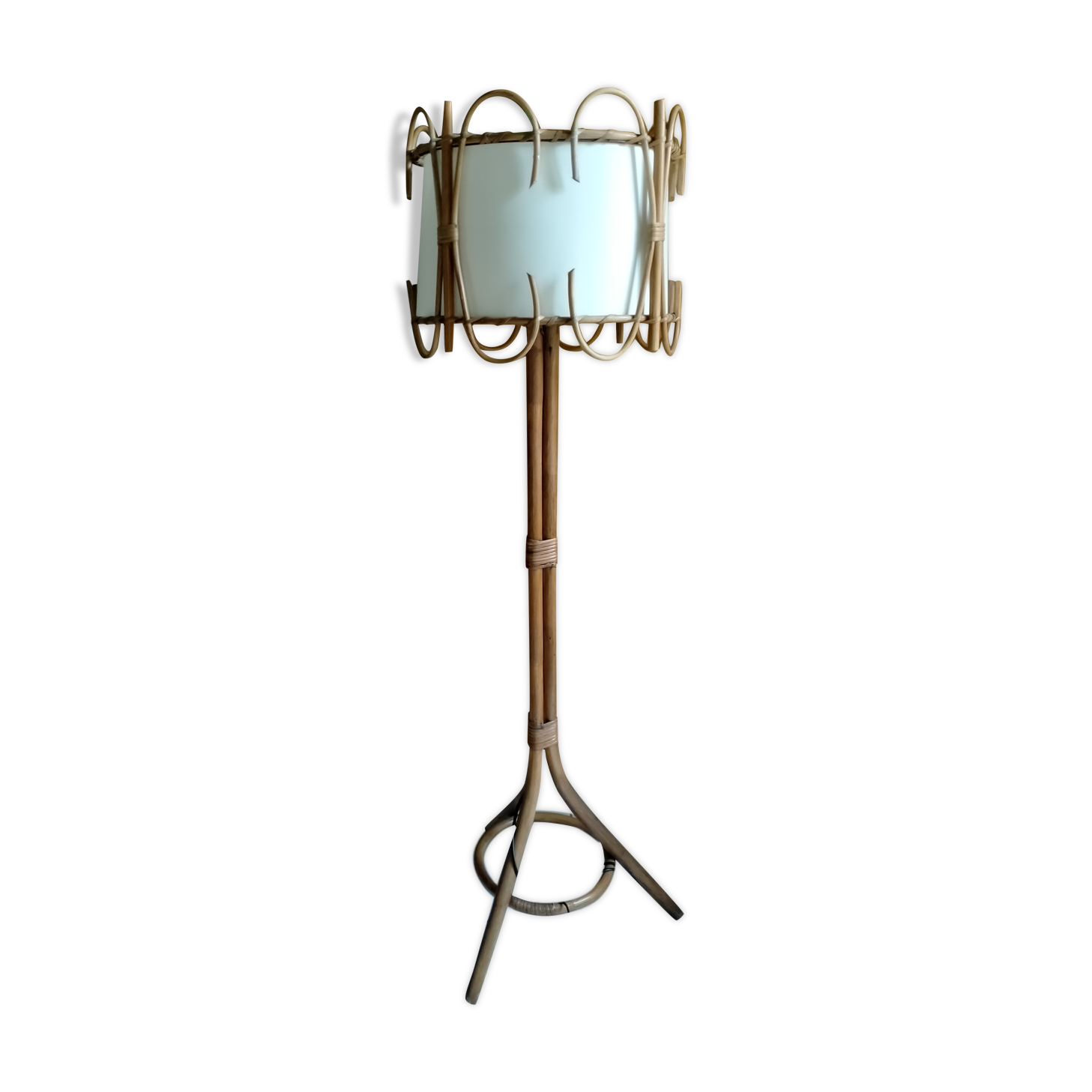 Vintage rattan lamppost