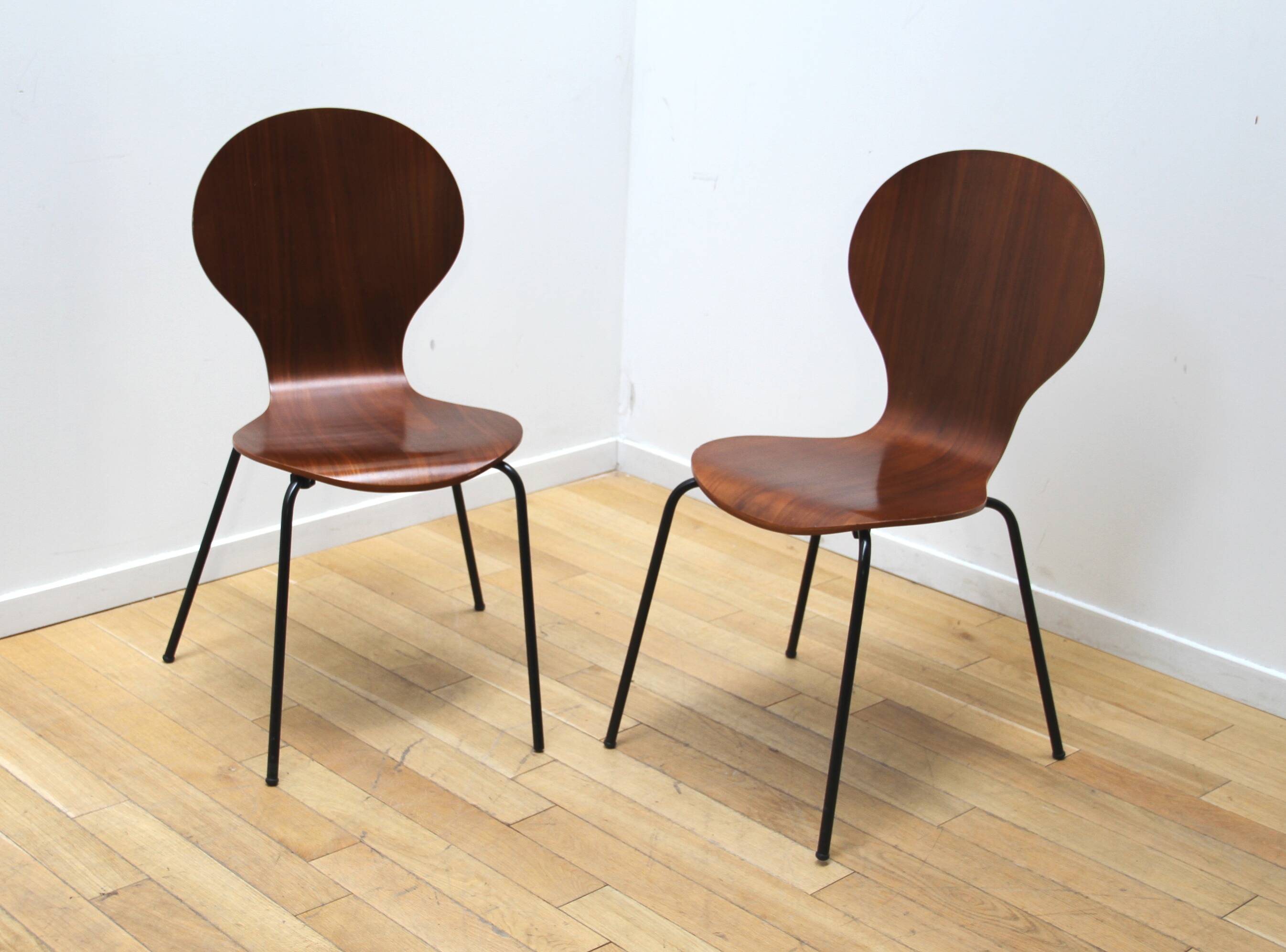 Paire de chaises de salle à manger