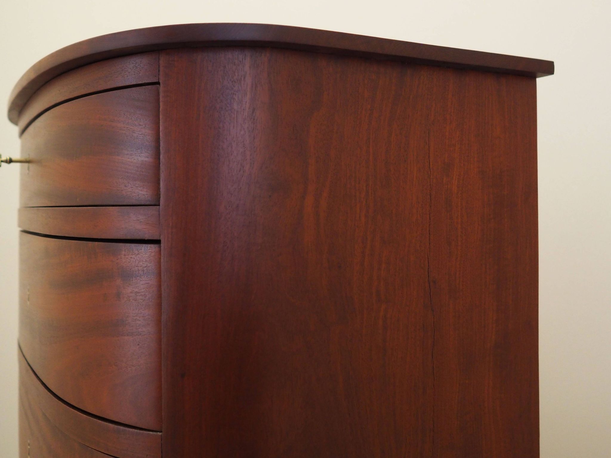 Commode en acajou, design danois, années 1960, production : Danemark