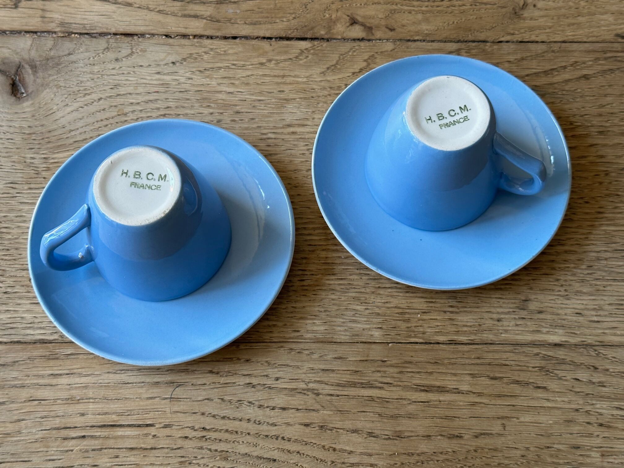 Cups and saucers Choisy-le-Roi