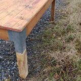 Farm table