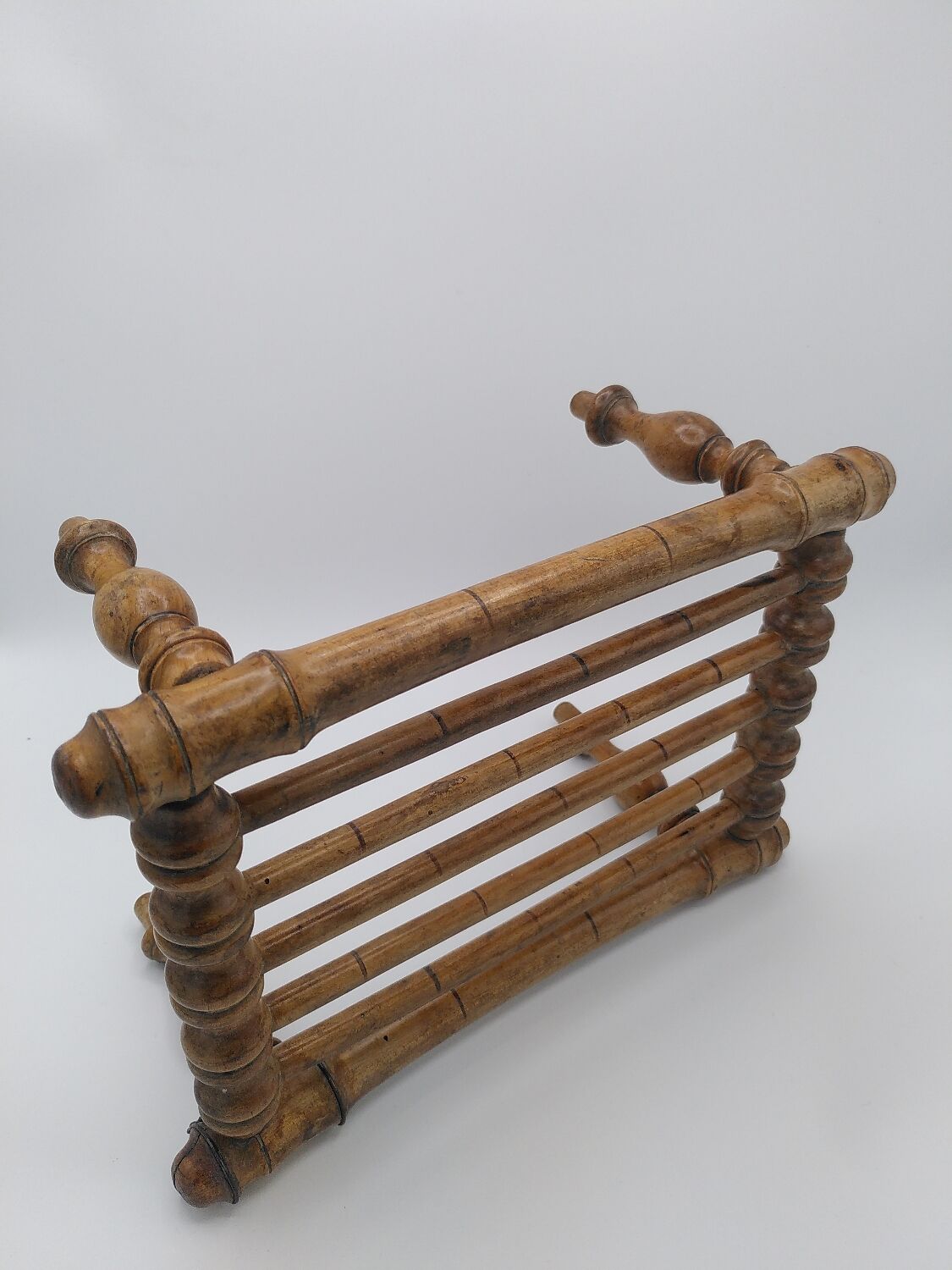 Bamboo imitation footrest