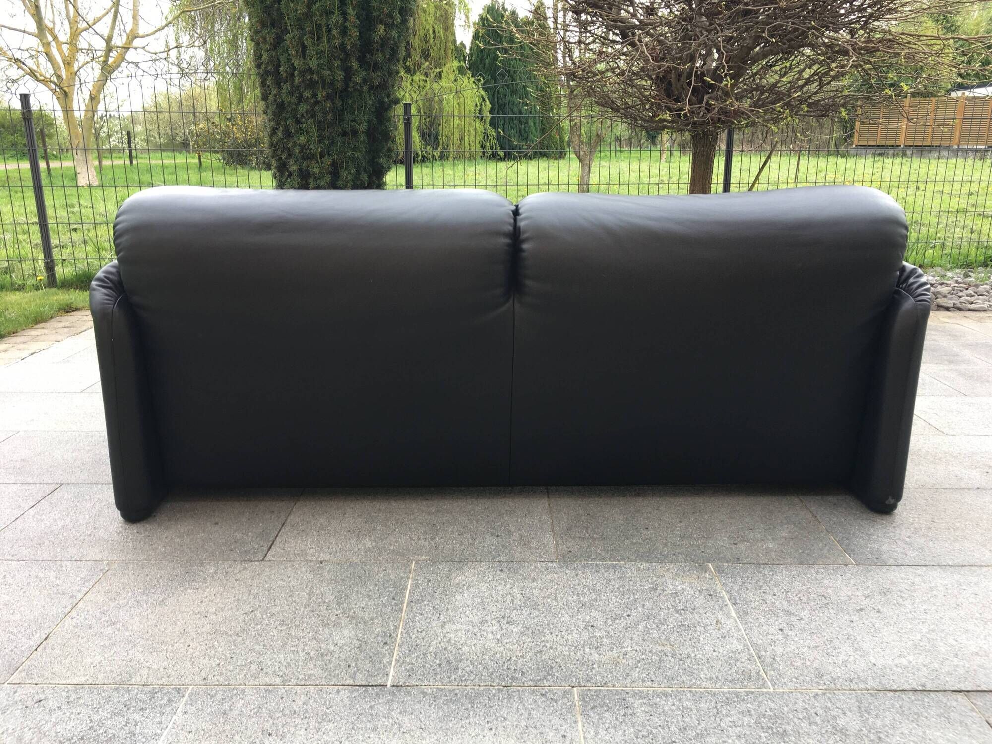 Maralunga sofa by Vico Magistretti Cassina 80s