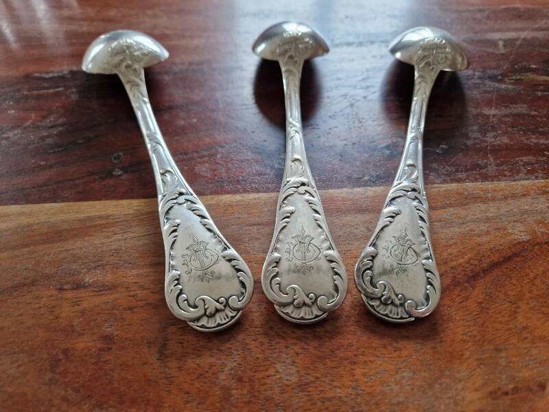 Christofle - 3 silver-plated table spoons - Chrysanthemum model