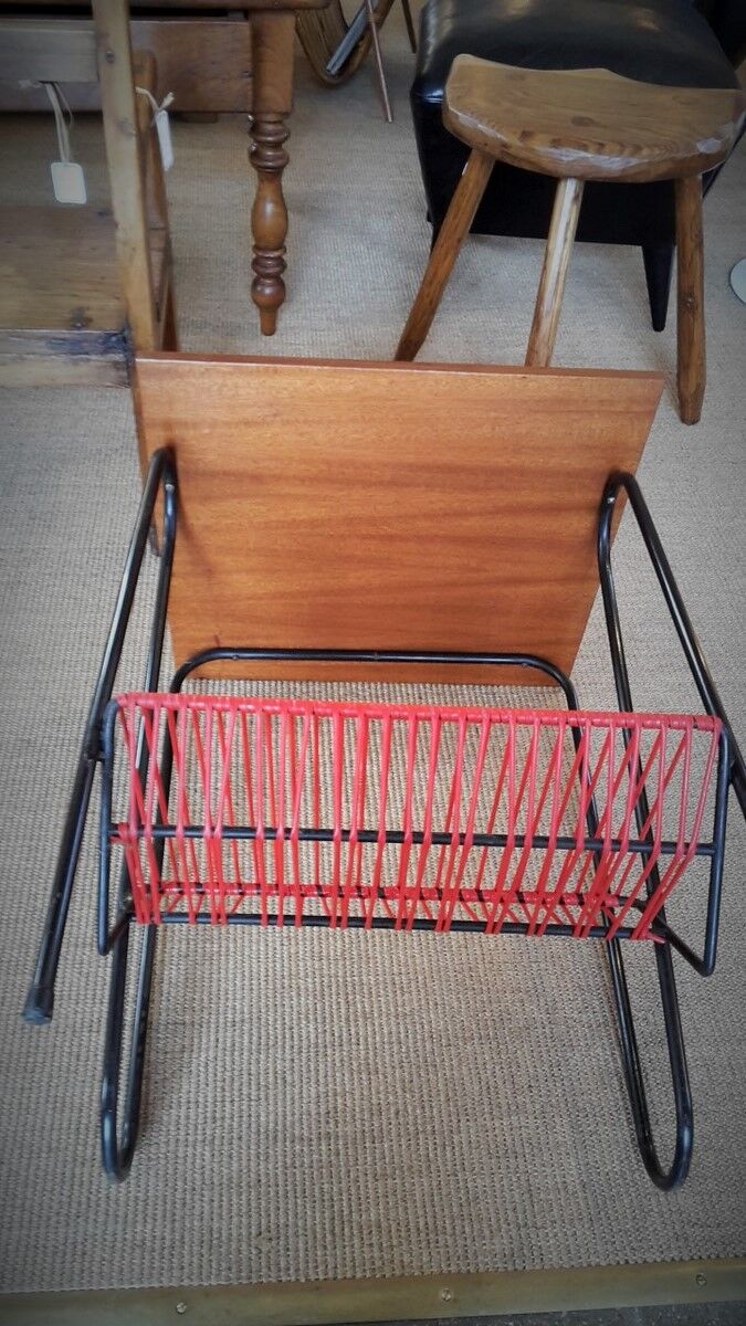 Table porte revue vintage scoubidou