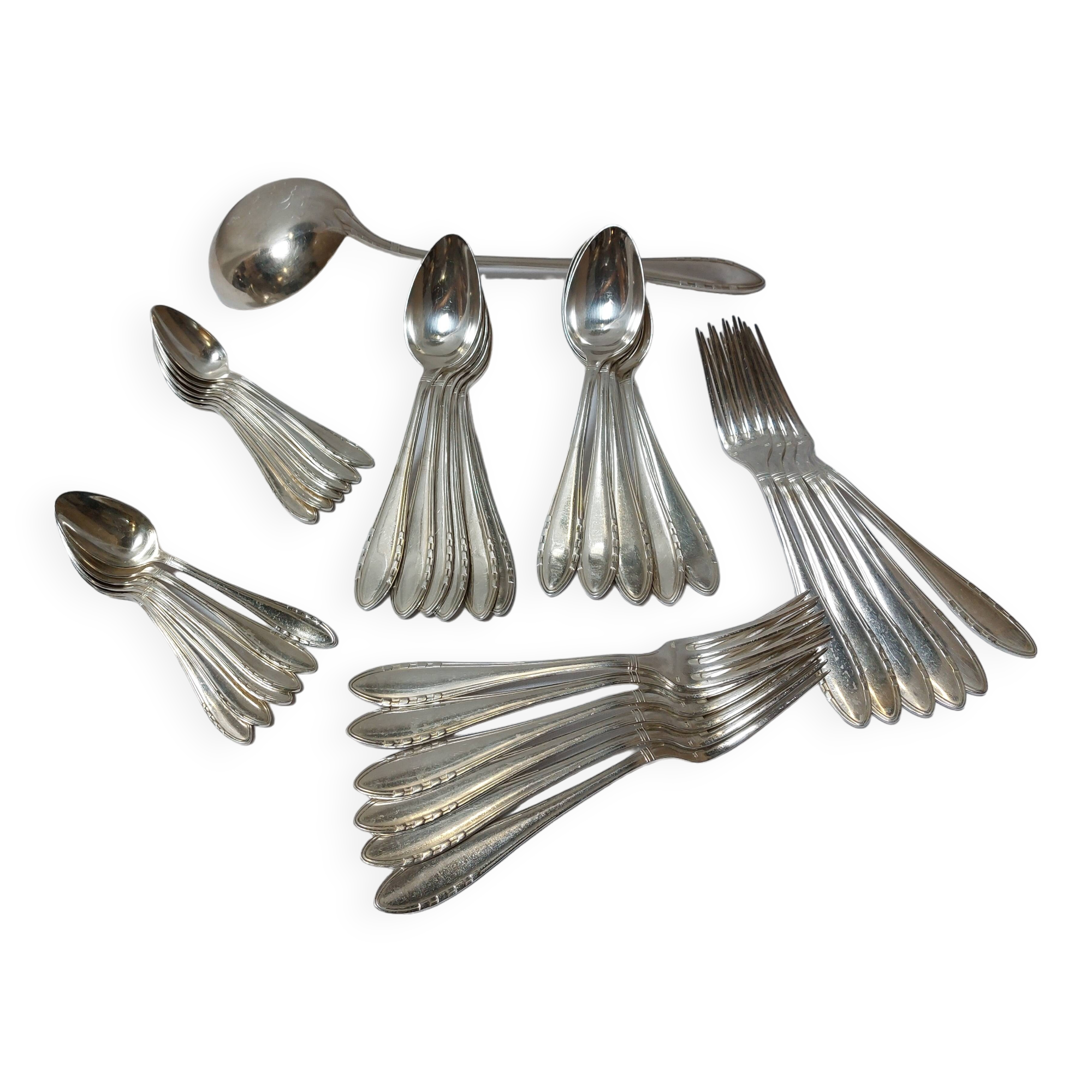 37-piece silver-plated metal cutlery set Art Deco
