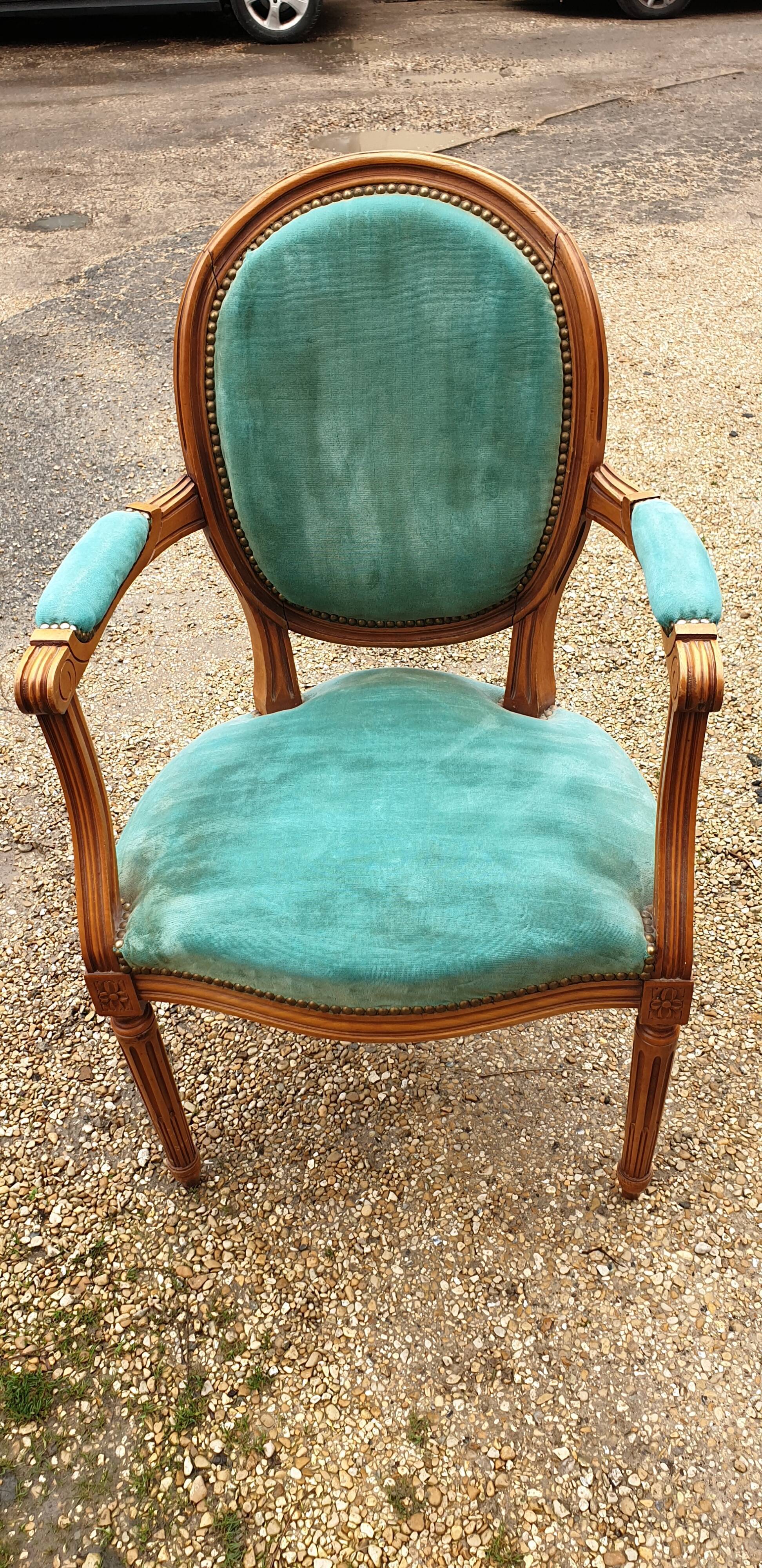 Armchair medallion louis xvi