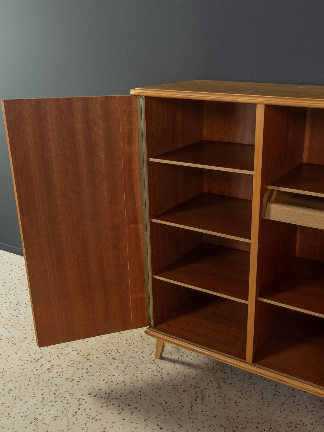 Commode des années 1950