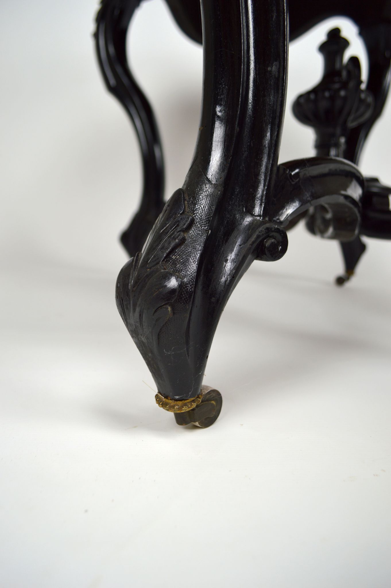 Napoleon III violin table in blackened wood, France, circa 1870