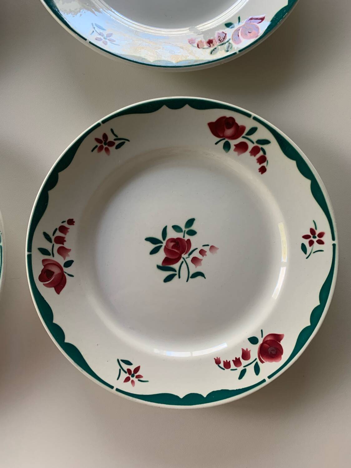 Badonviller earthenware dinner plates