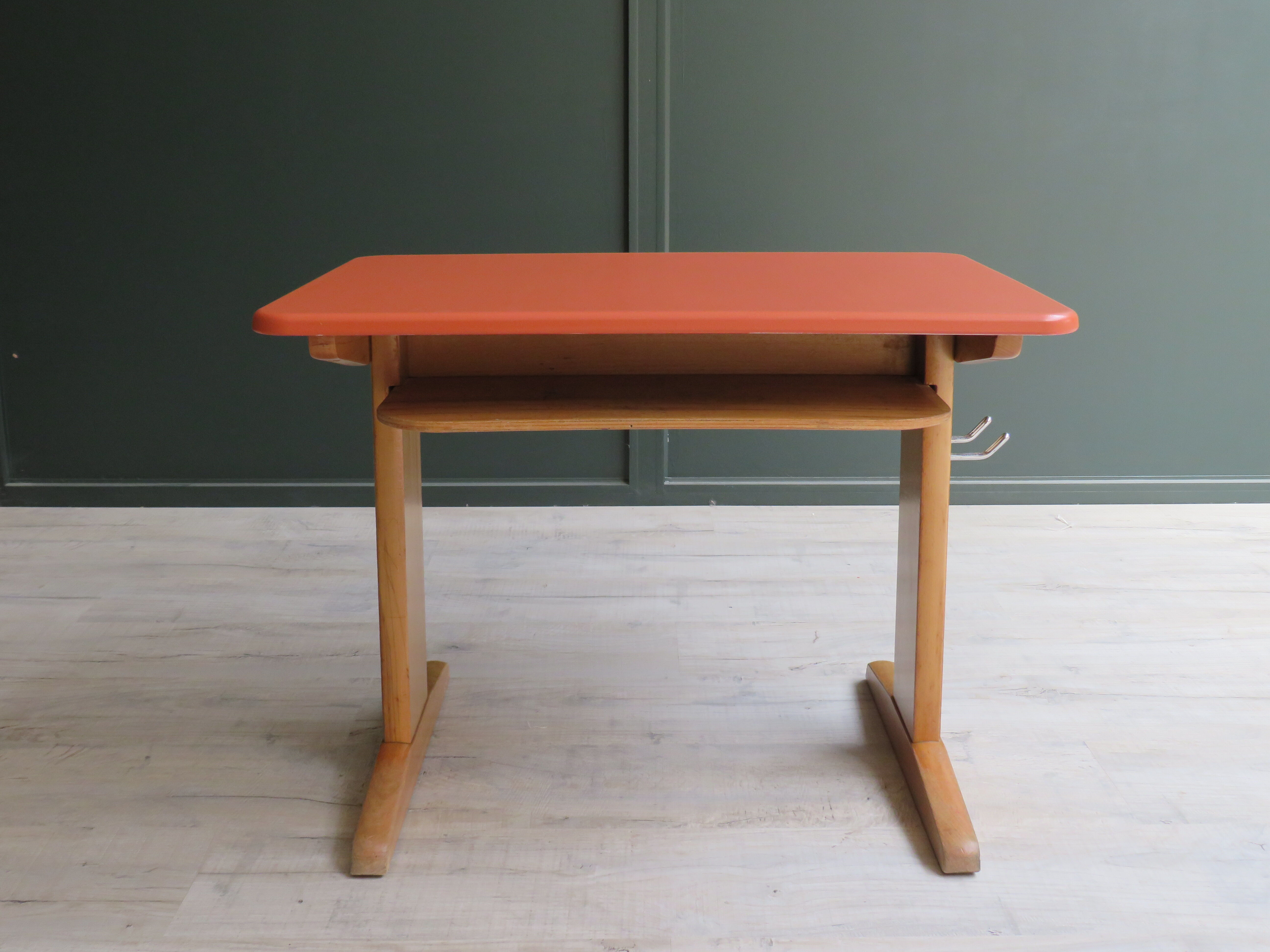 Vintage desk and children's chair casala/vs