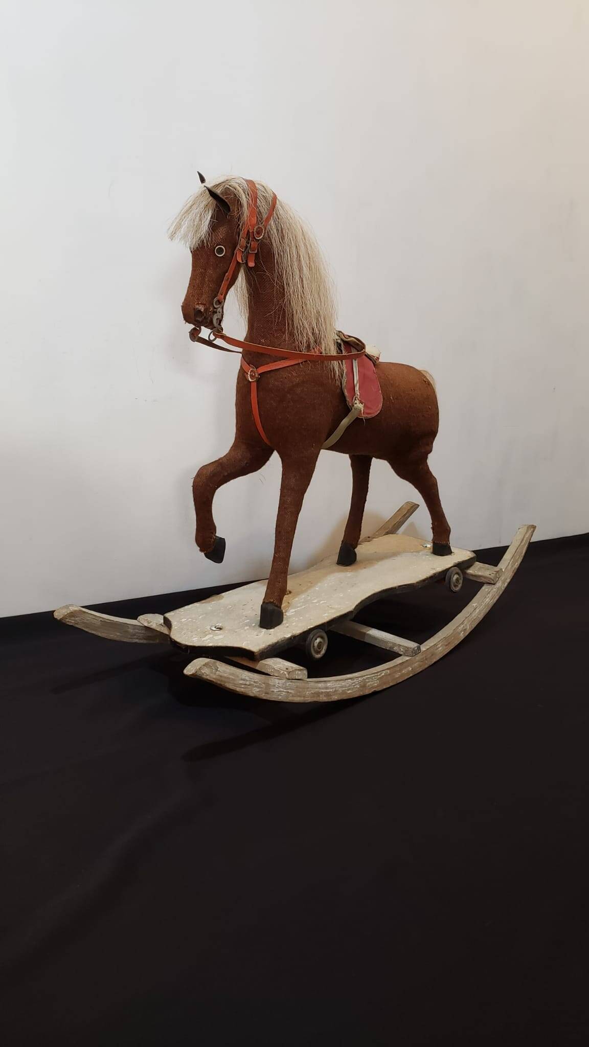 Rocking horse made of wood, fabric and natural horsehair, 1940-1950